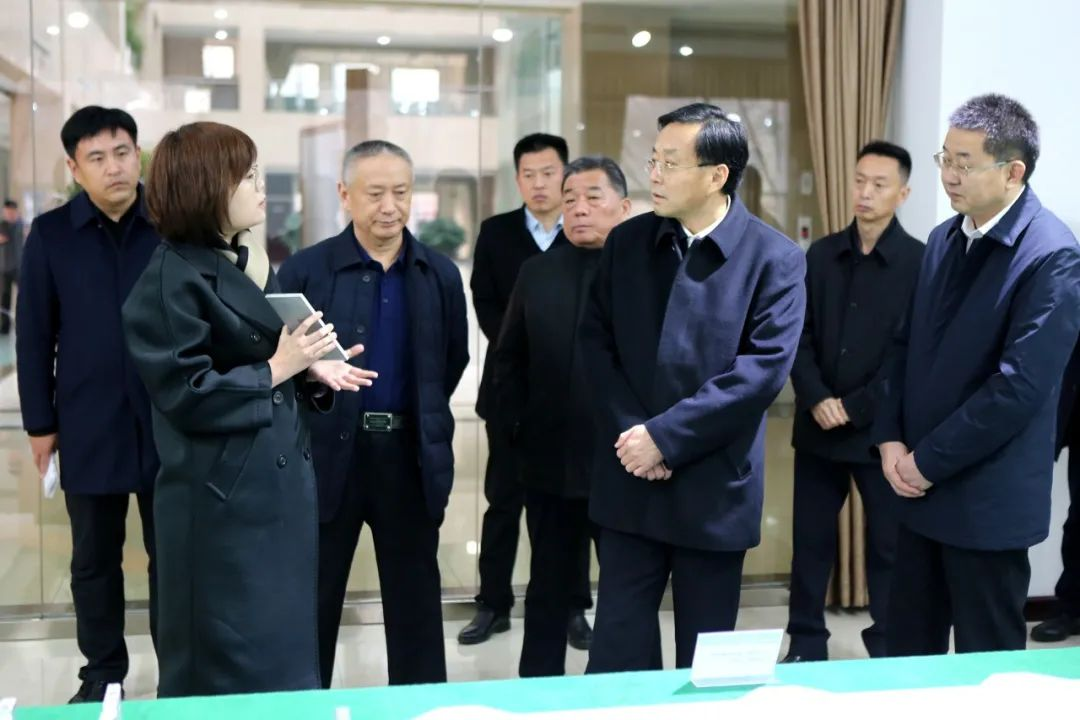 鄒平市委副書記、代市長(zhǎng)張謙一行來(lái)山東三星集團(tuán)調(diào)研