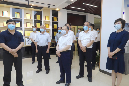 山東省科技廳黨組書記、廳長唐波來山東三星集團(tuán)調(diào)研