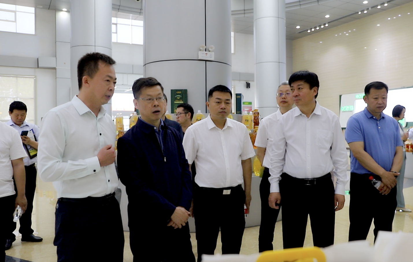 湖北、廣西、吉林糧食和物資儲備局考察團來山東三星集團參觀考察