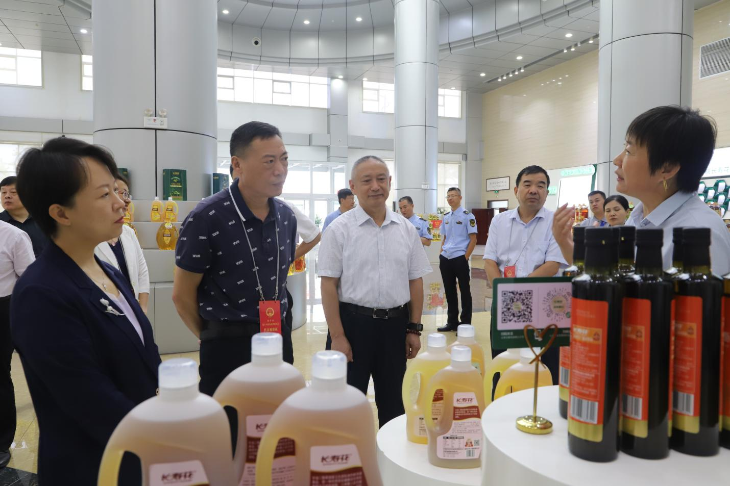 鄒平市人大常委會(huì)調(diào)研組來山東三星集團(tuán)調(diào)研