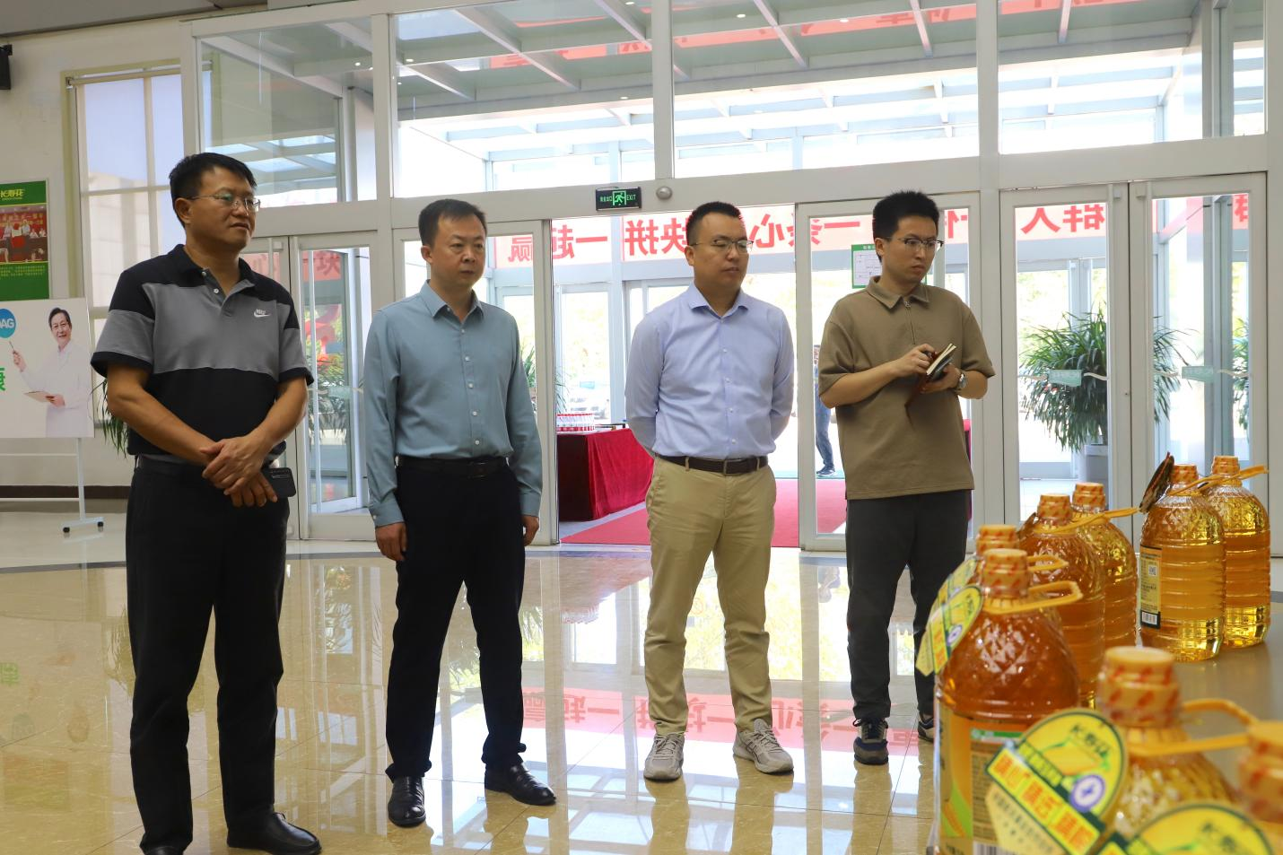 山東鄉(xiāng)村振興研究院、山東電視臺(tái)來(lái)山東三星集團(tuán)調(diào)研