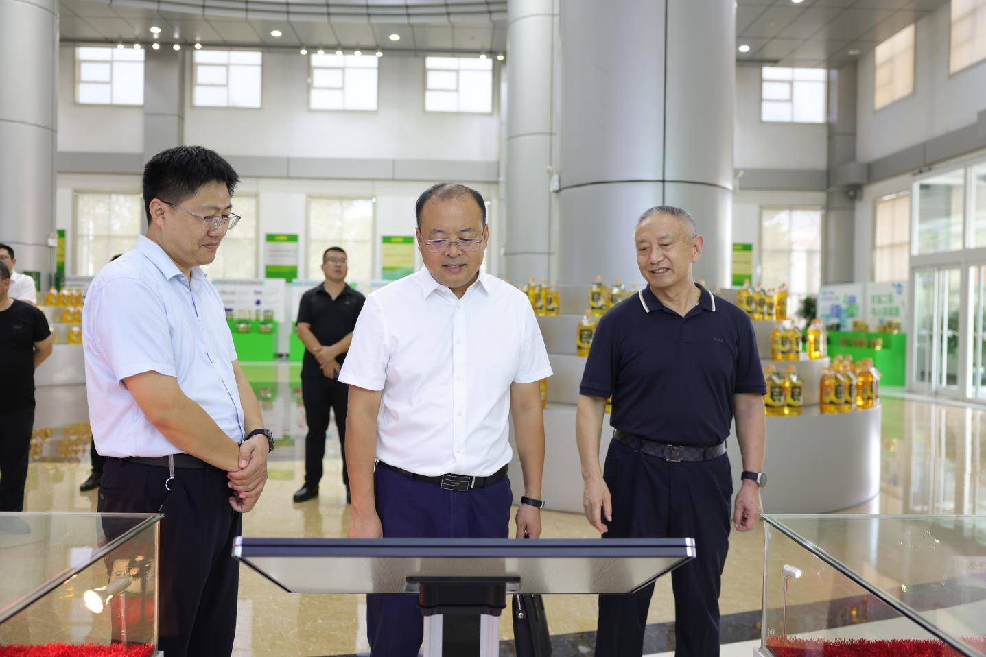 鄒平市委常委、副市長提名人選王強帶隊來山東三星集團調(diào)研