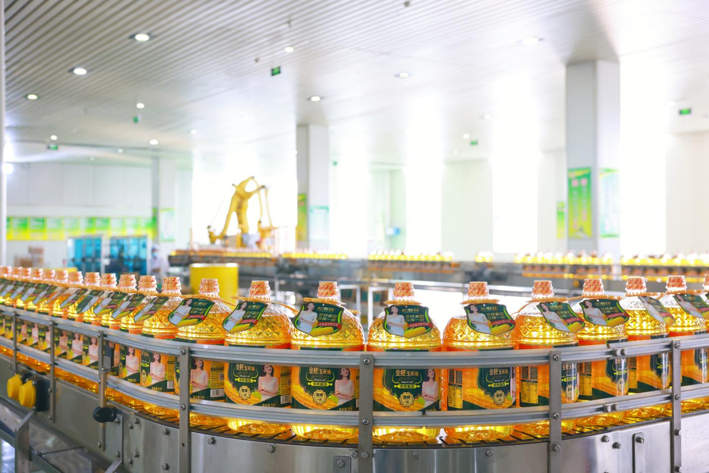 長(zhǎng)壽花金胚玉米油成功入選全國綠色食品標(biāo)識(shí)使用典范名錄