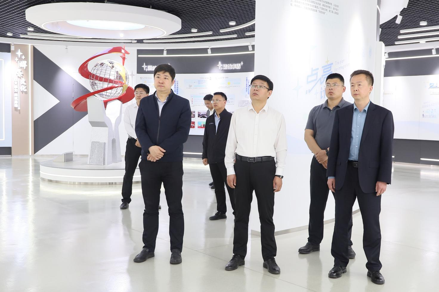 鄒平市委社會工作部部長、市委“兩新”工委書記李偉來山東三星集團(tuán)調(diào)研