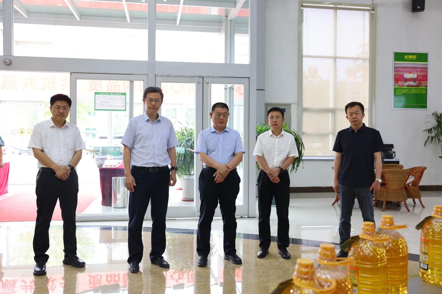 濱州市工信局黨組副書記、二級調(diào)研員厲明來山東三星集團(tuán)調(diào)研