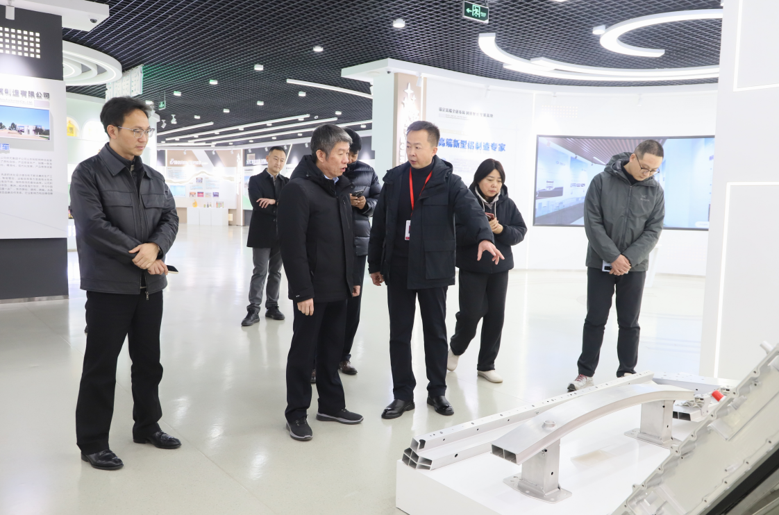 濟(jì)南市新舊動能轉(zhuǎn)換起步區(qū)中科泛在智能計(jì)算研究院來山東三星集團(tuán)調(diào)研