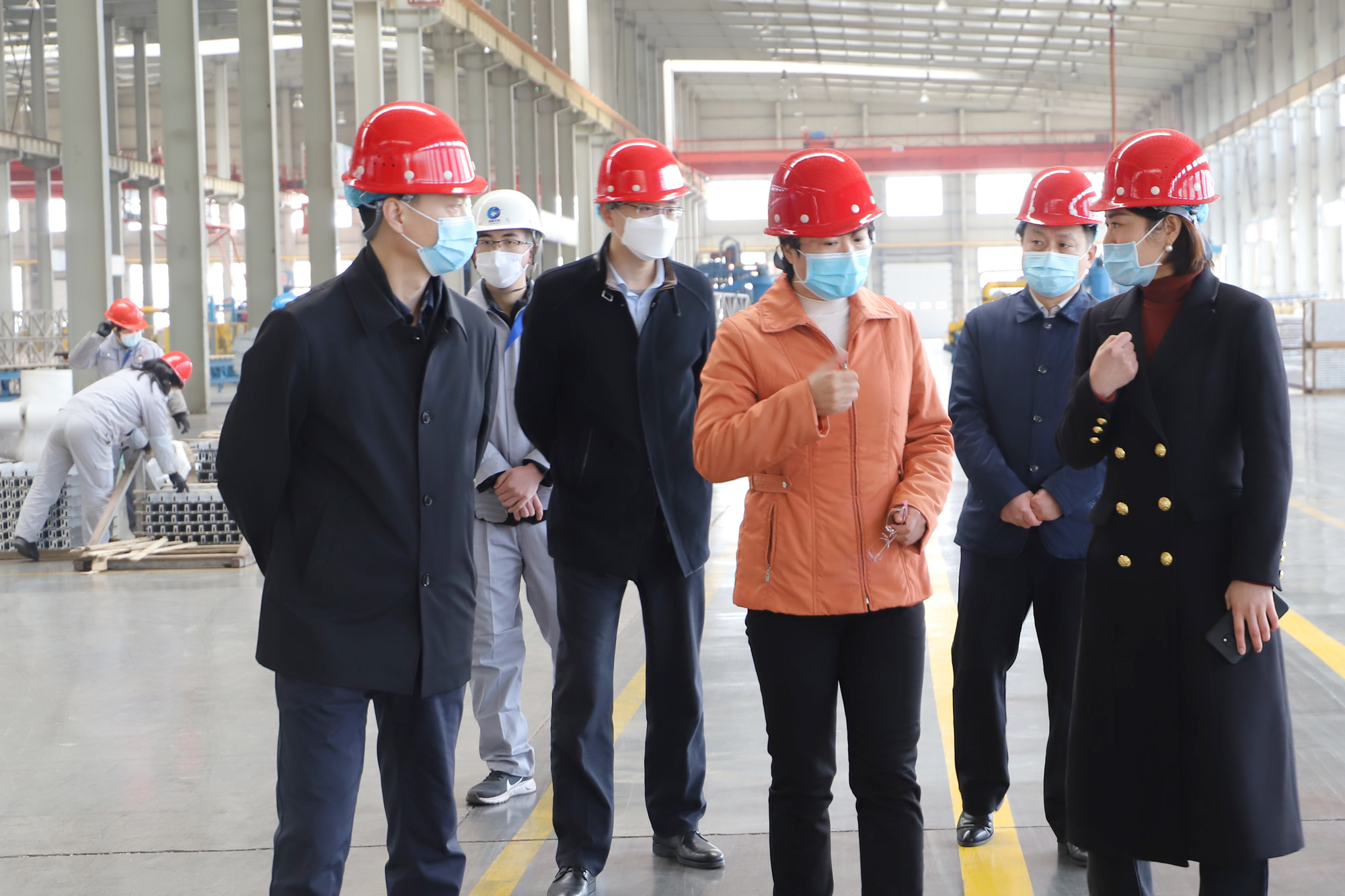 鄒平市委常委、宣傳部部長、統(tǒng)戰(zhàn)部部長鄭紅麗 來山東三星集團(tuán)督導(dǎo)疫情防控、復(fù)工復(fù)產(chǎn)工作